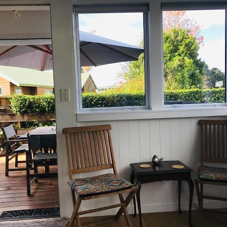 Serendipity Wharf Cottage Tairua Esterno foto