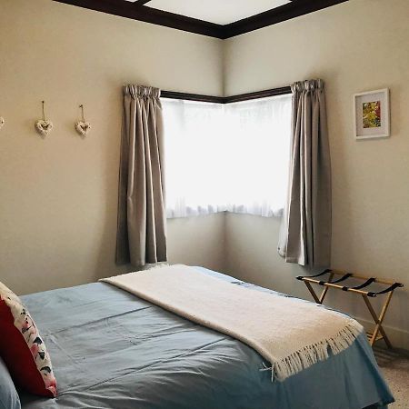 Serendipity Wharf Cottage Tairua Esterno foto