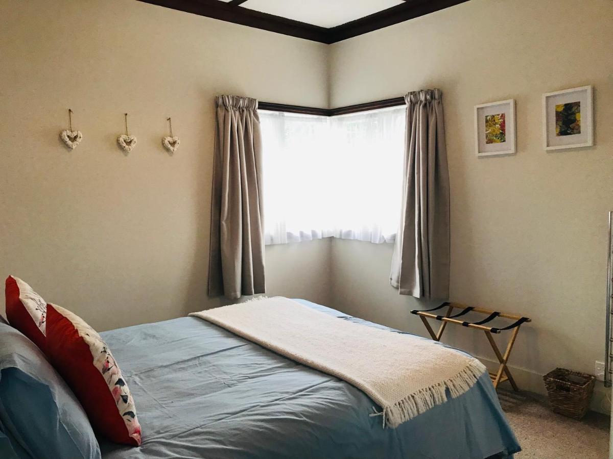 Serendipity Wharf Cottage Tairua Esterno foto